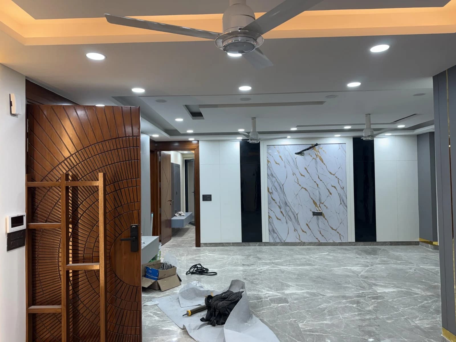 2 BHK Flat in Sector 76, Gurgaon