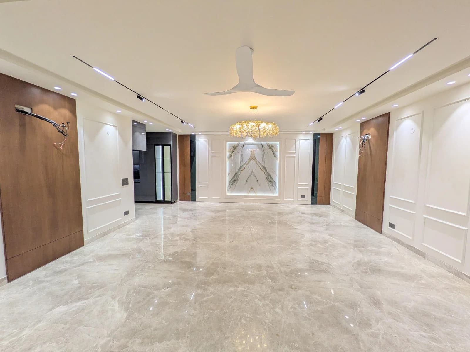 2 BHK Flat in Sector 76, Gurgaon