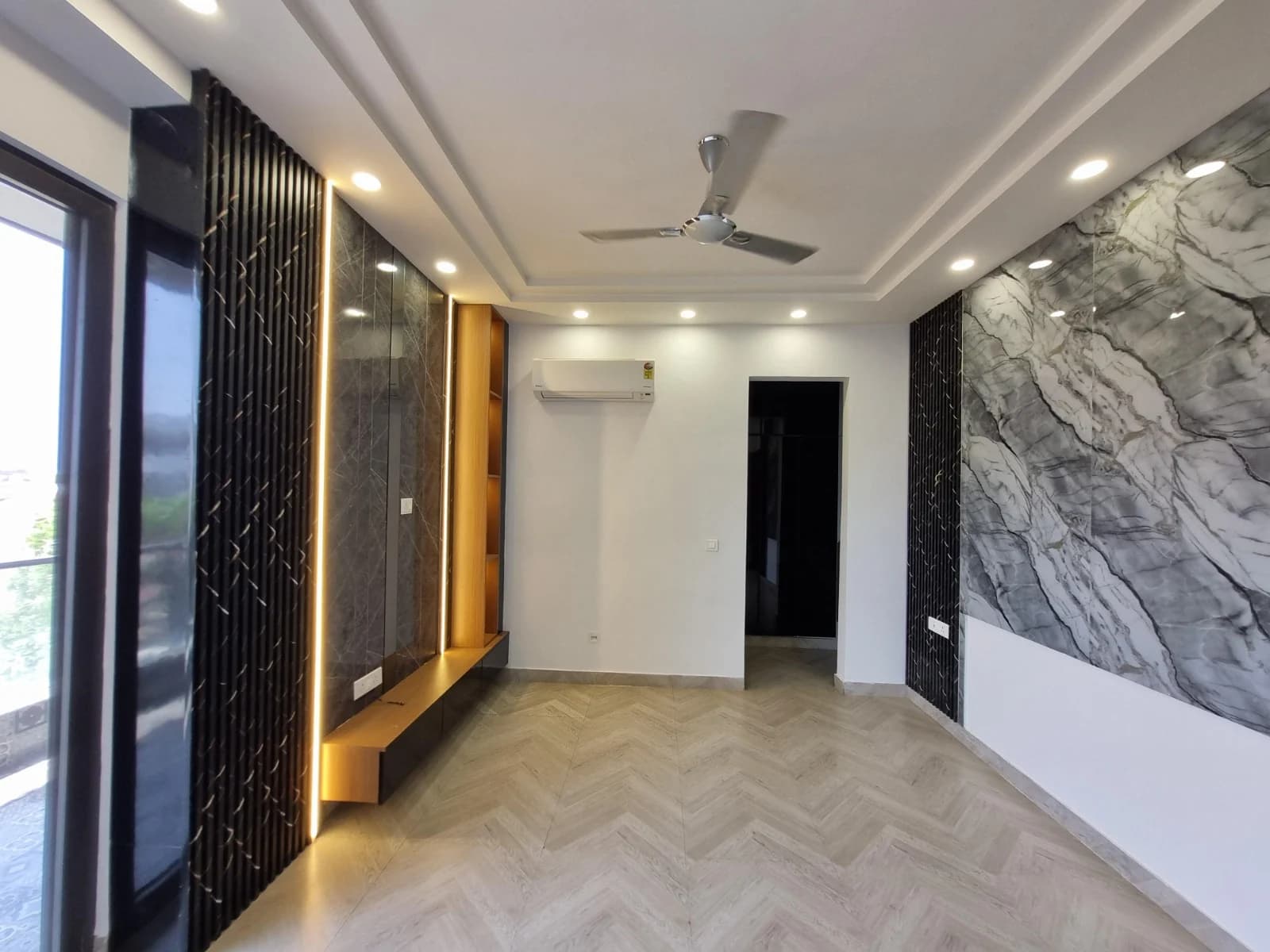2 BHK Flat in Sector 2, Gurgaon
